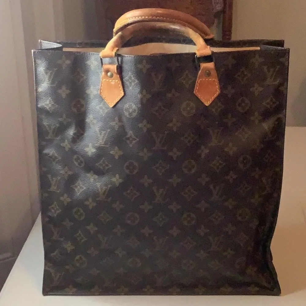 Louis Vuitton SAC Plat - Picture 1 of 16